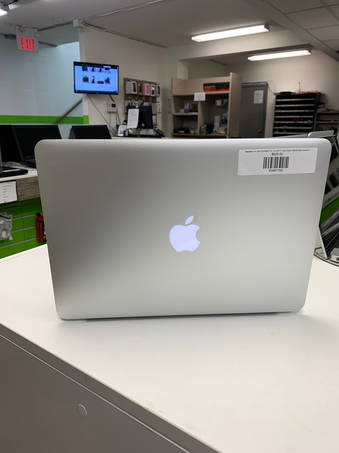MacBook Air core i5-5350U 1.8 13" (2017*) 8GB RAM 256GB SSD Grade A